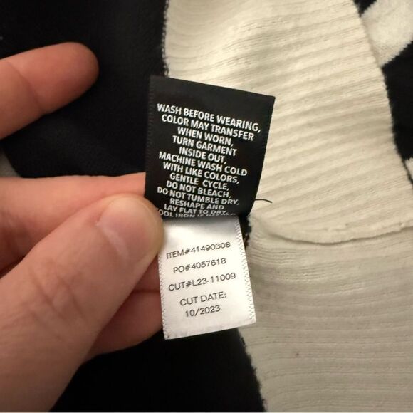 Torrid Sweater Sz 3X Black White Striped Knit Collared V Neck Preppy Office - Picture 10 of 12